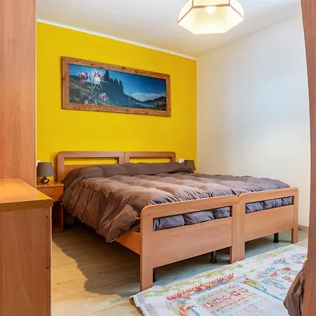 Apartment House Cuel Milena - Yellow *